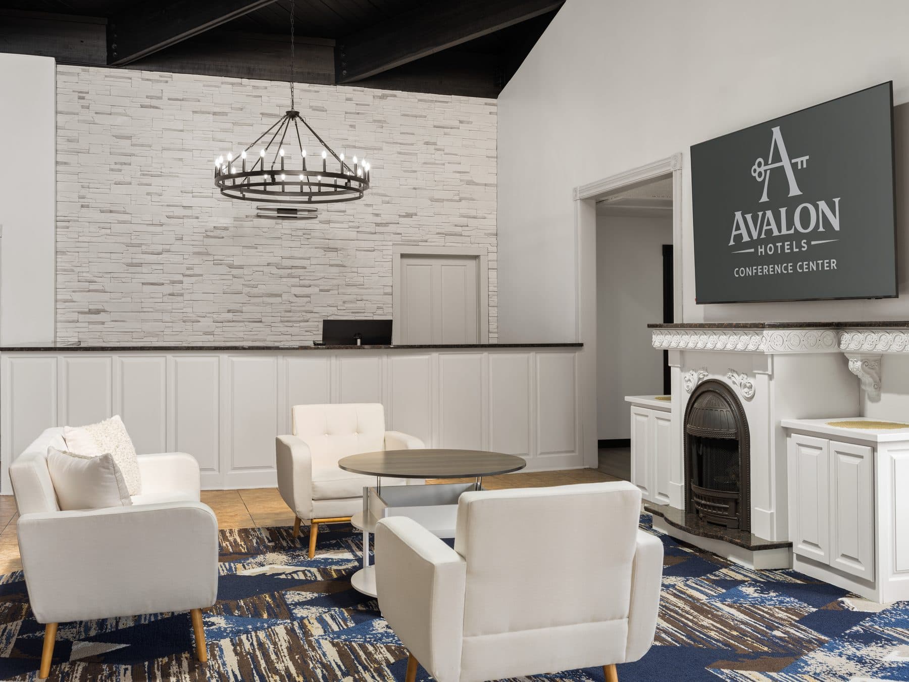24-Hour Front Desk